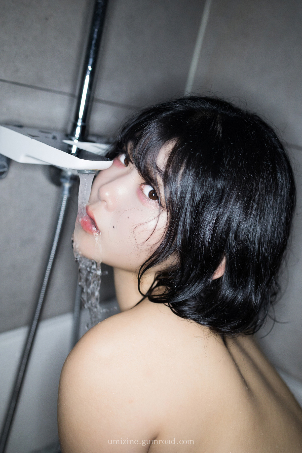 ZIA.Kwon 권지아, [UMIZINE] Bathtub Mermaid Set.02(51)