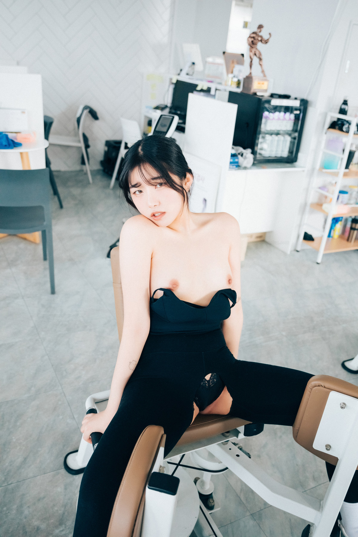 Sonson 손손, [Loozy] Personal Trainer Set.01(21)