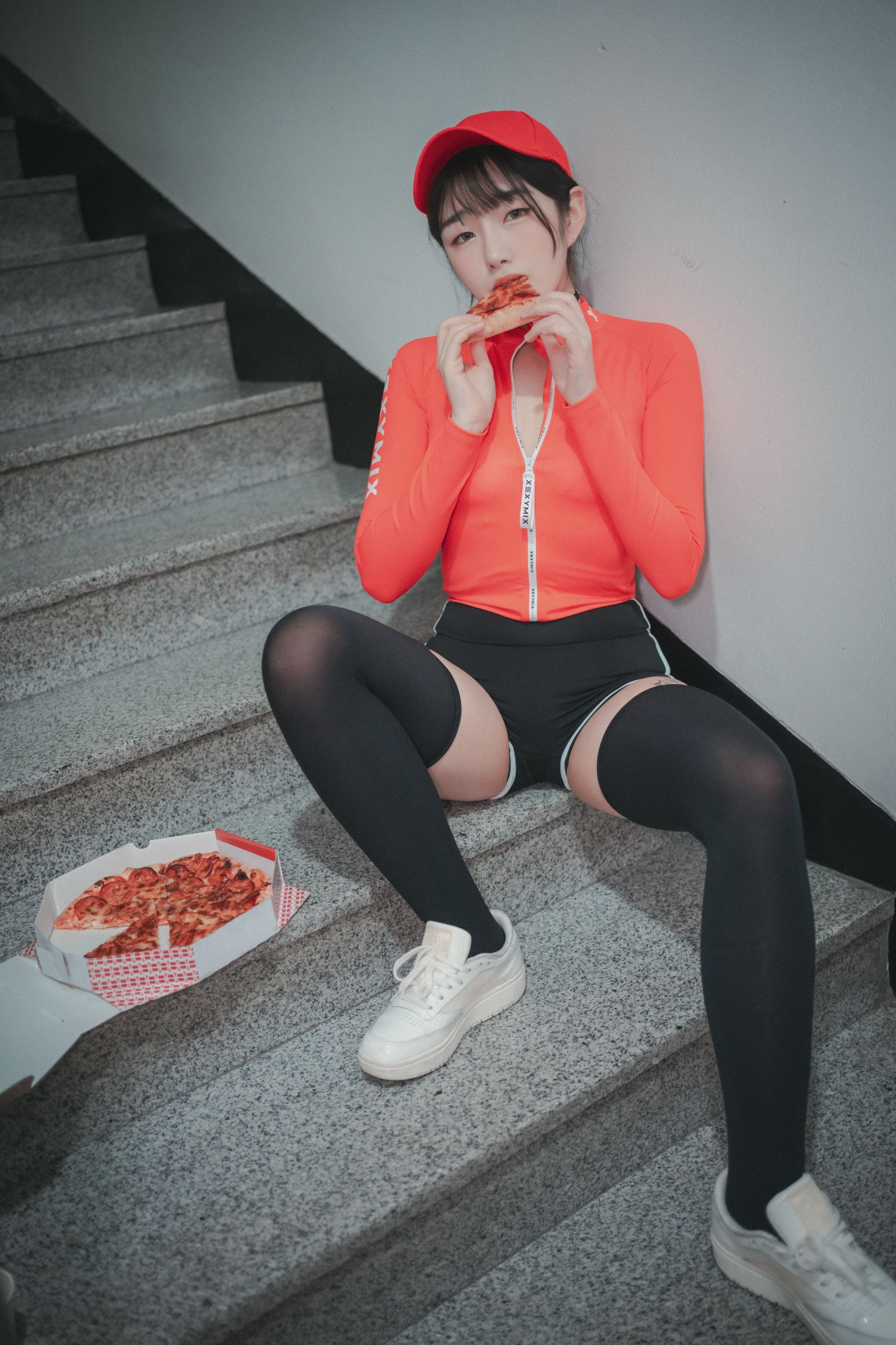 Sonson - [DJAWA] Pizza Girl [110P-2.60GB](99)