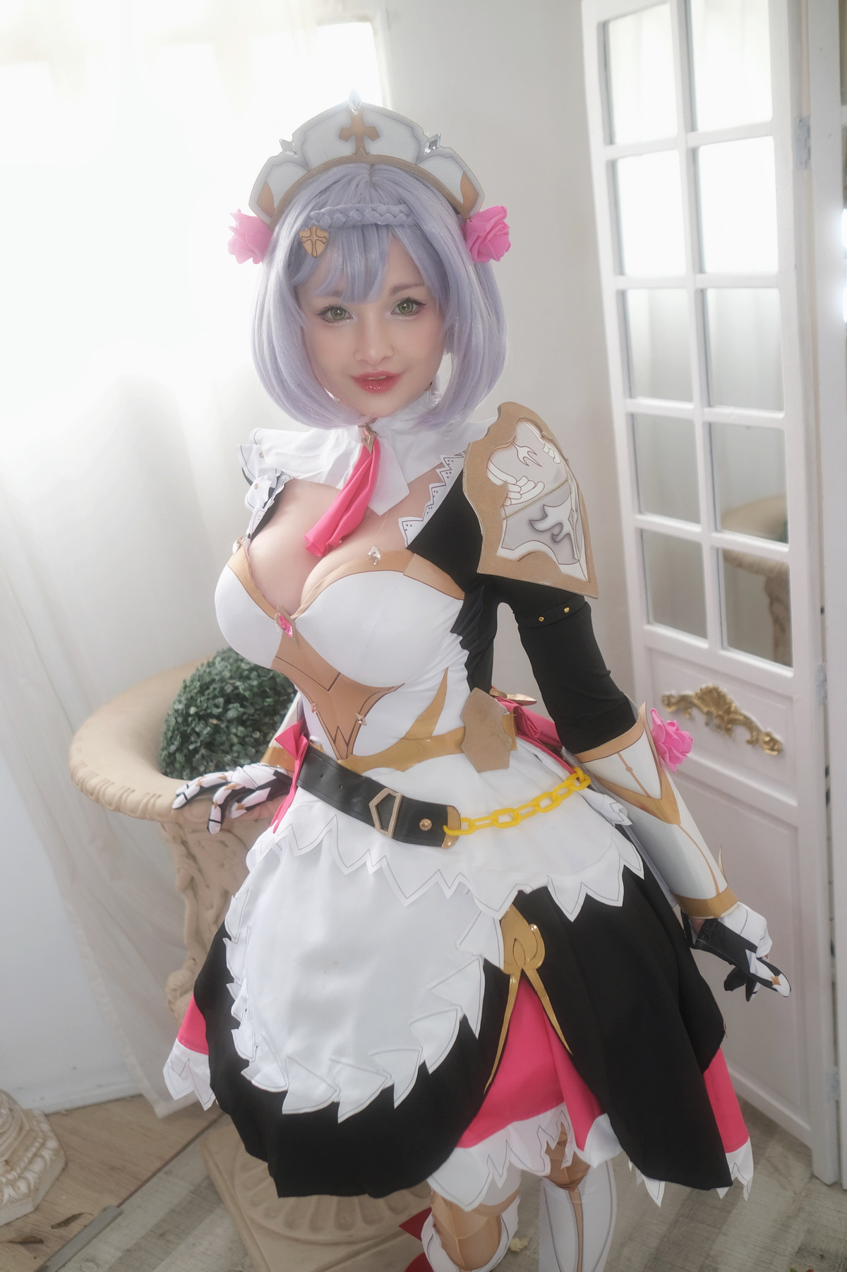 Hidori Rose Cosplay Noelle &#8211; Genshin Impact(3)