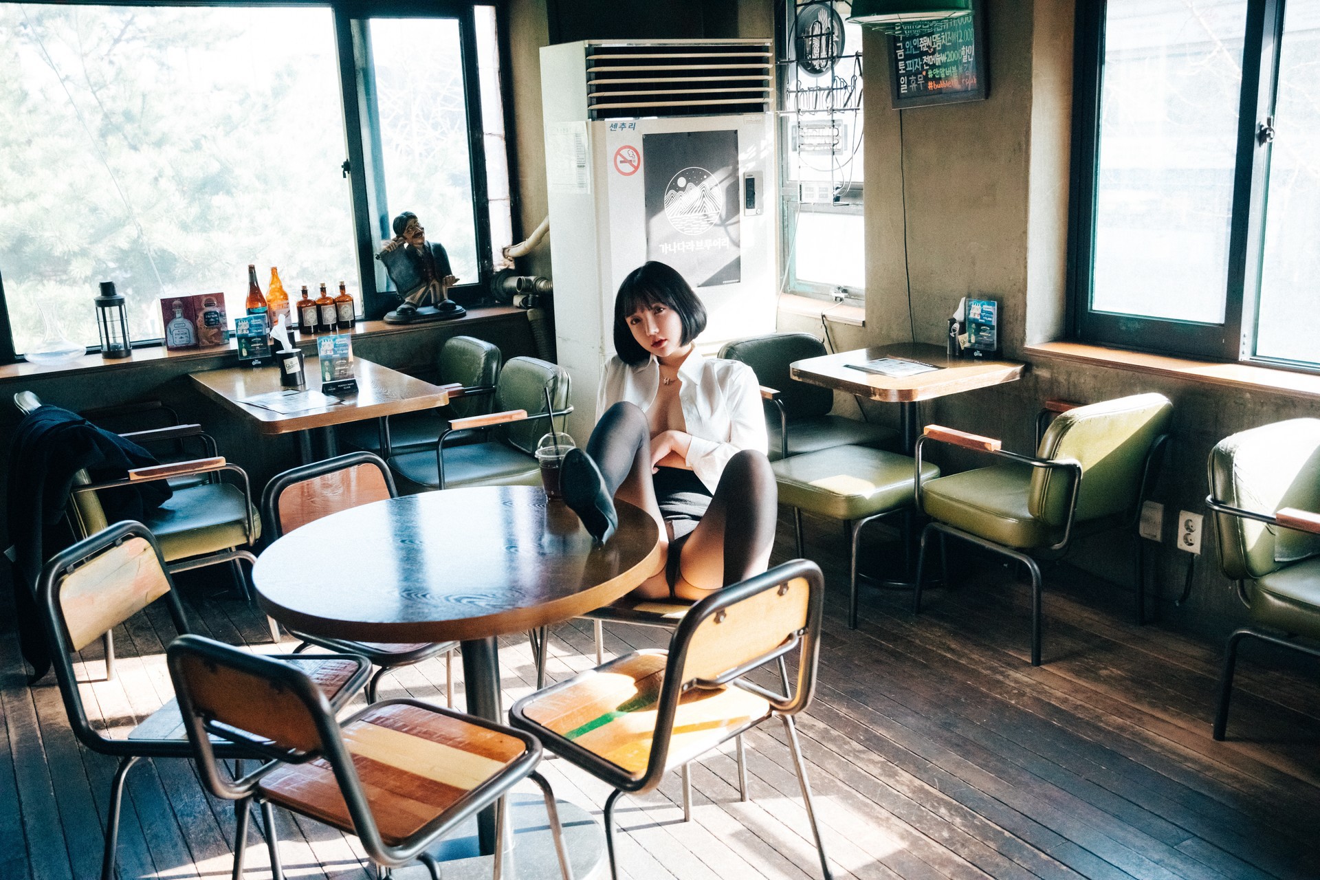 Son Yeeun 손예은, [Loozy] Tainted Love Bar Set.01(42)