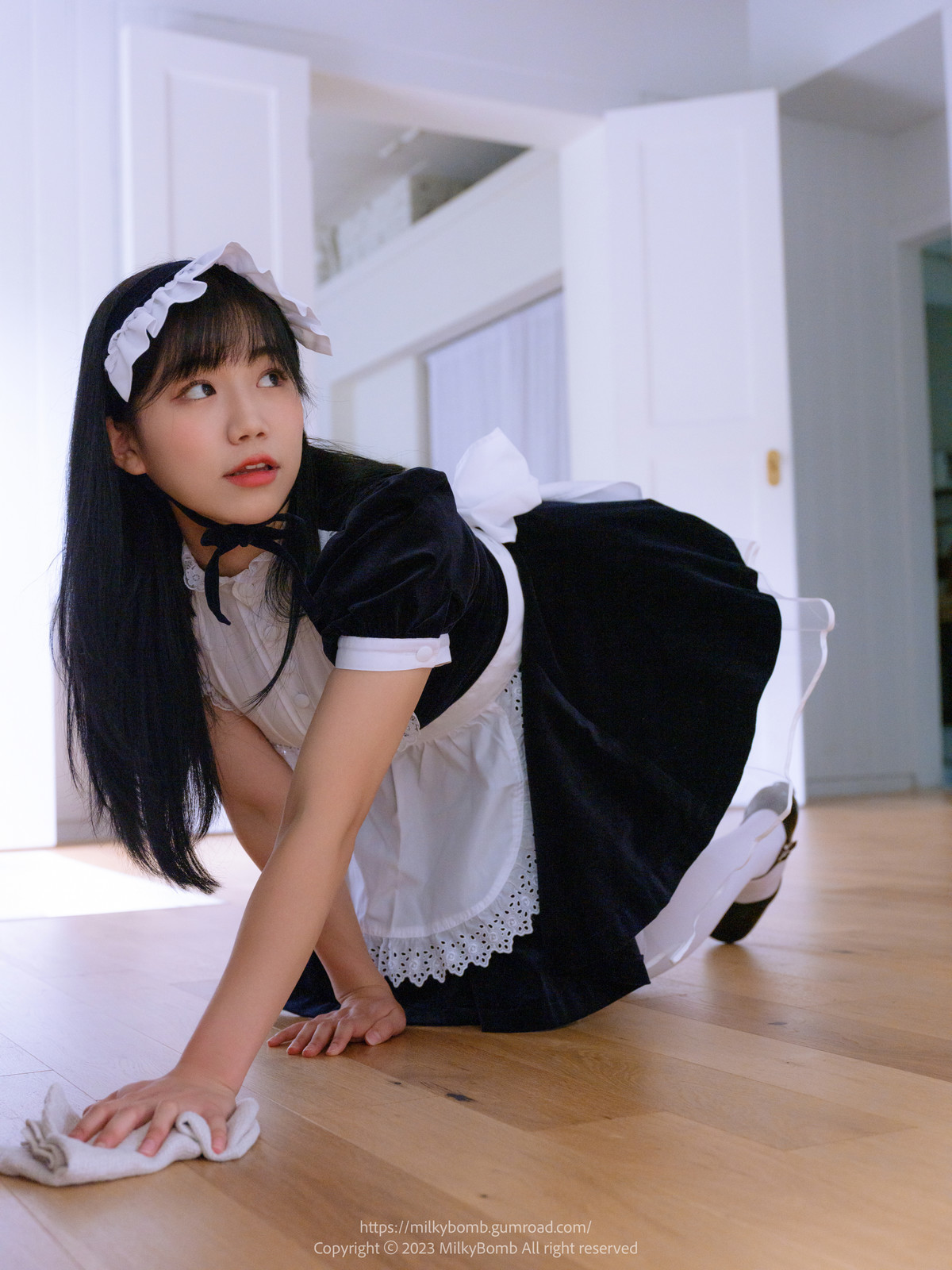 Yui 유이, [MilkyBomb] Maid Set.03(16)