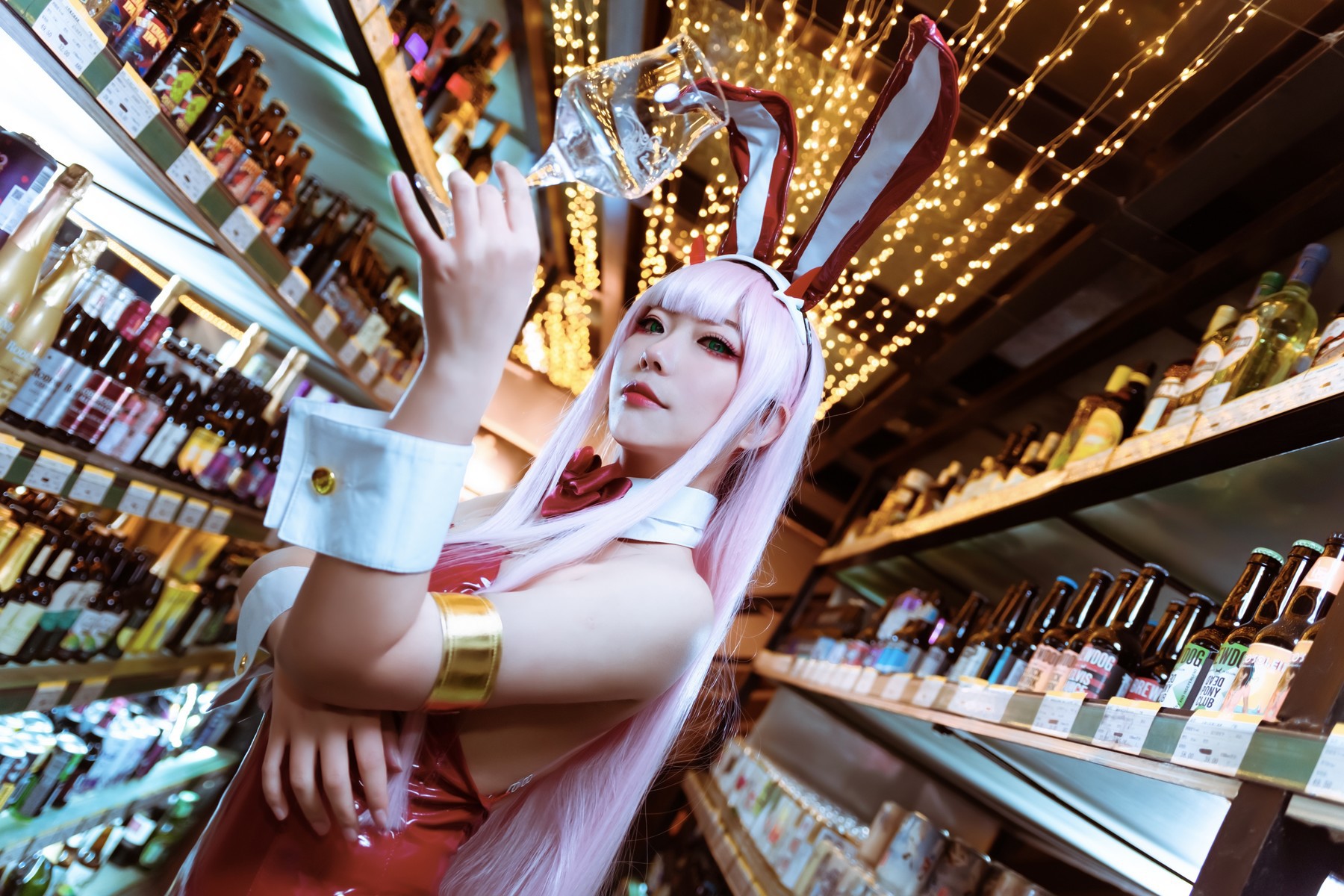 机智的哔啵 Cosplay Zero Two Bunnygirl(2)