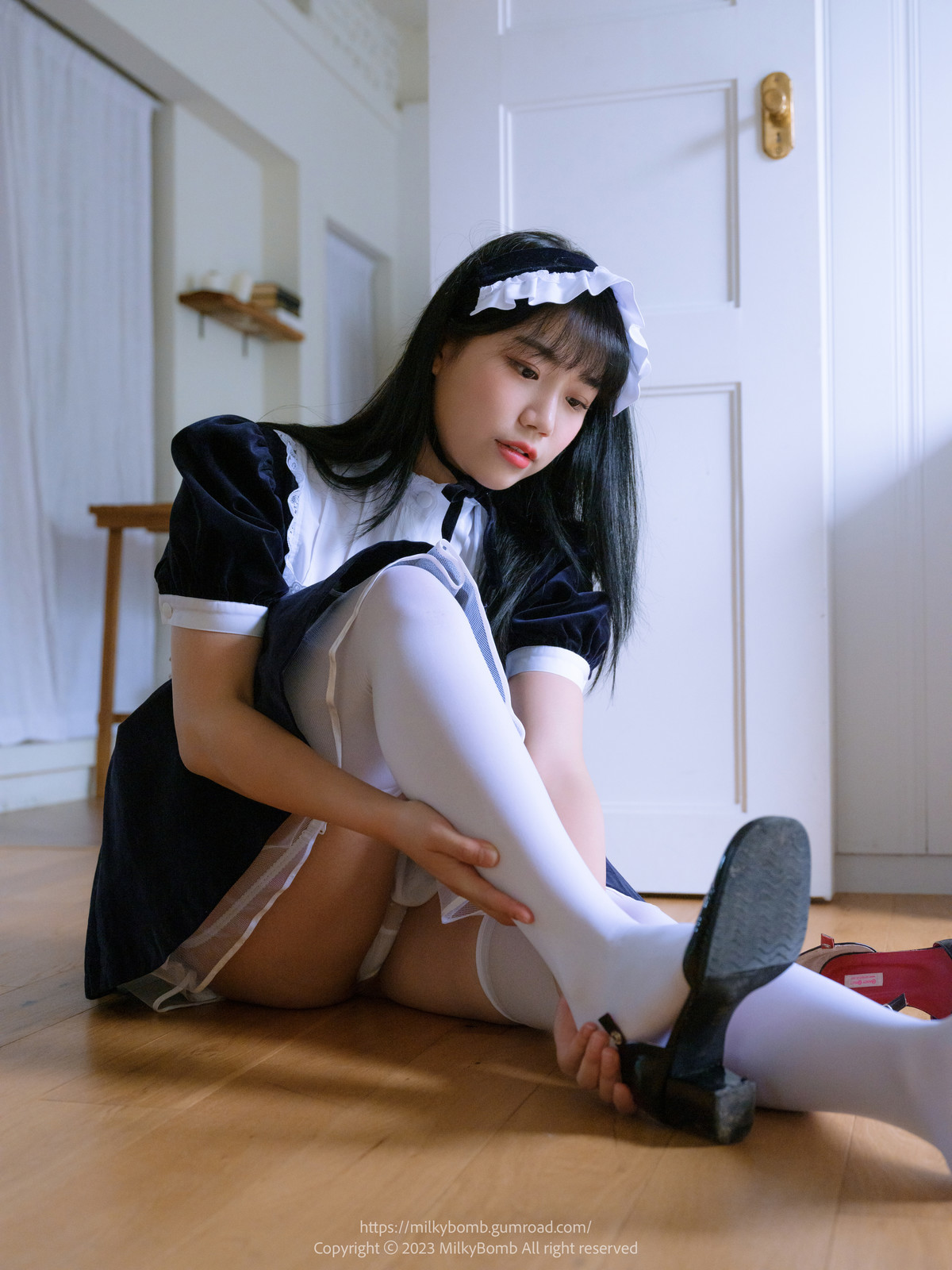 Yui 유이, [MilkyBomb] Maid Set.03(22)