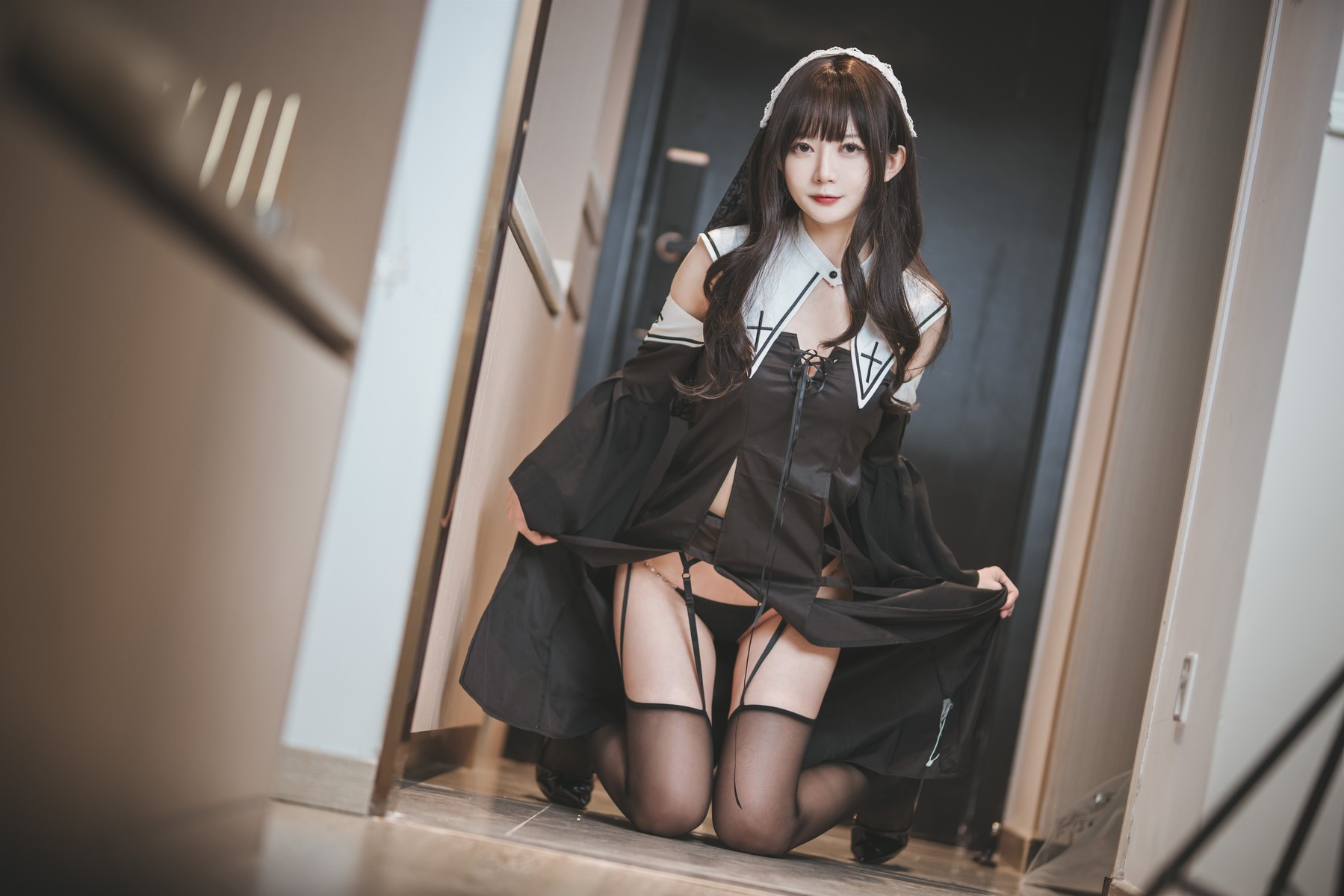 Cosplay 51酱 修女(33)