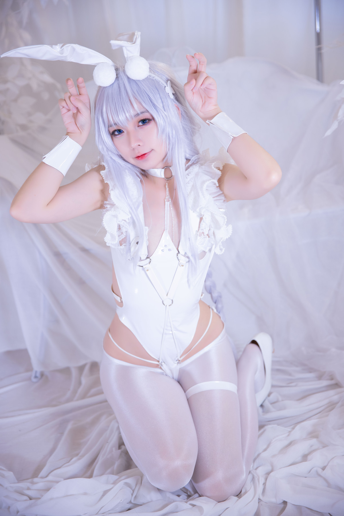 G44不会受伤 Cosplay 碧蓝航线 恶毒皮肤 懒懒的白兔(21)