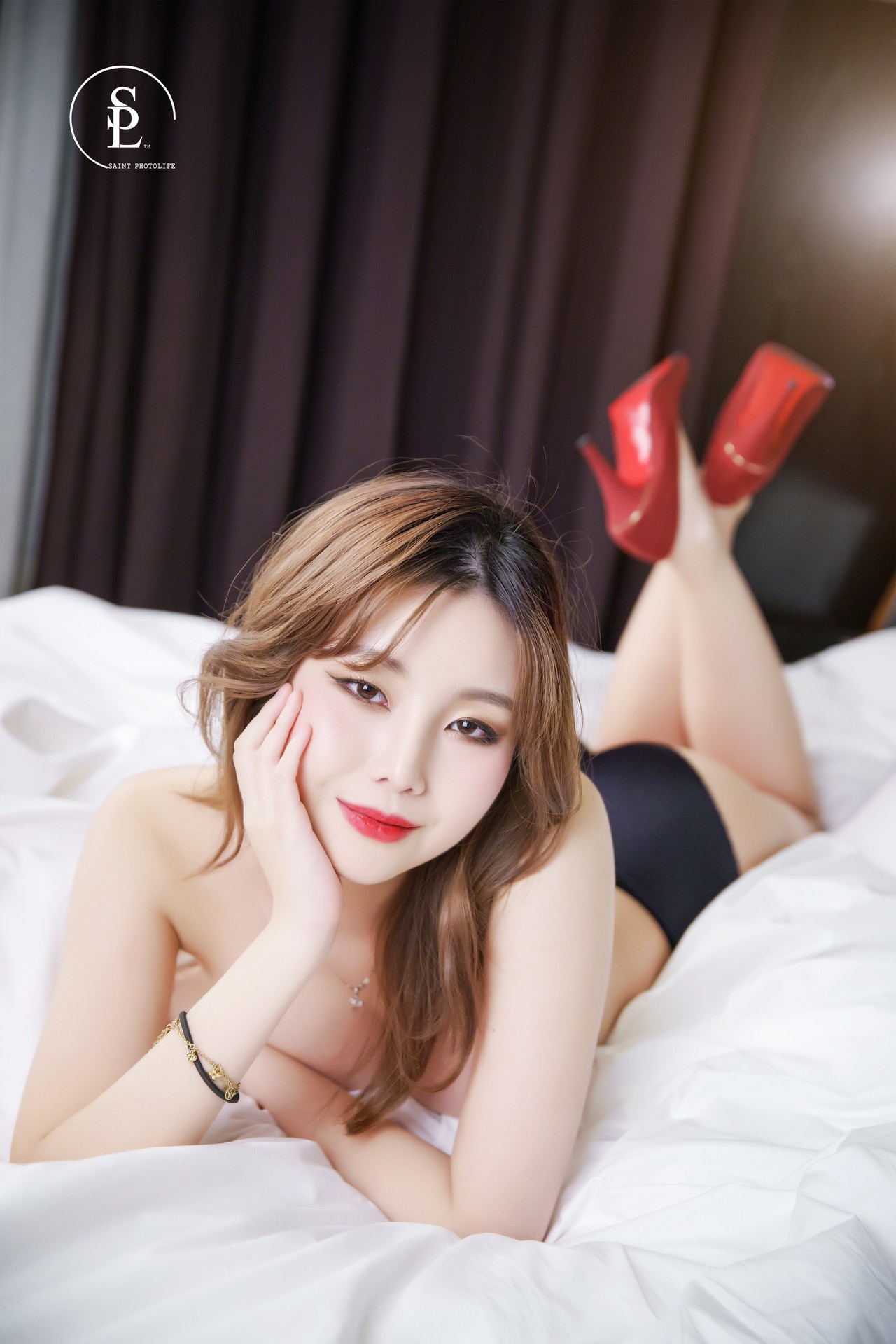 Yuna 유나, [SAINT Photolife] Vol.22 She(37)