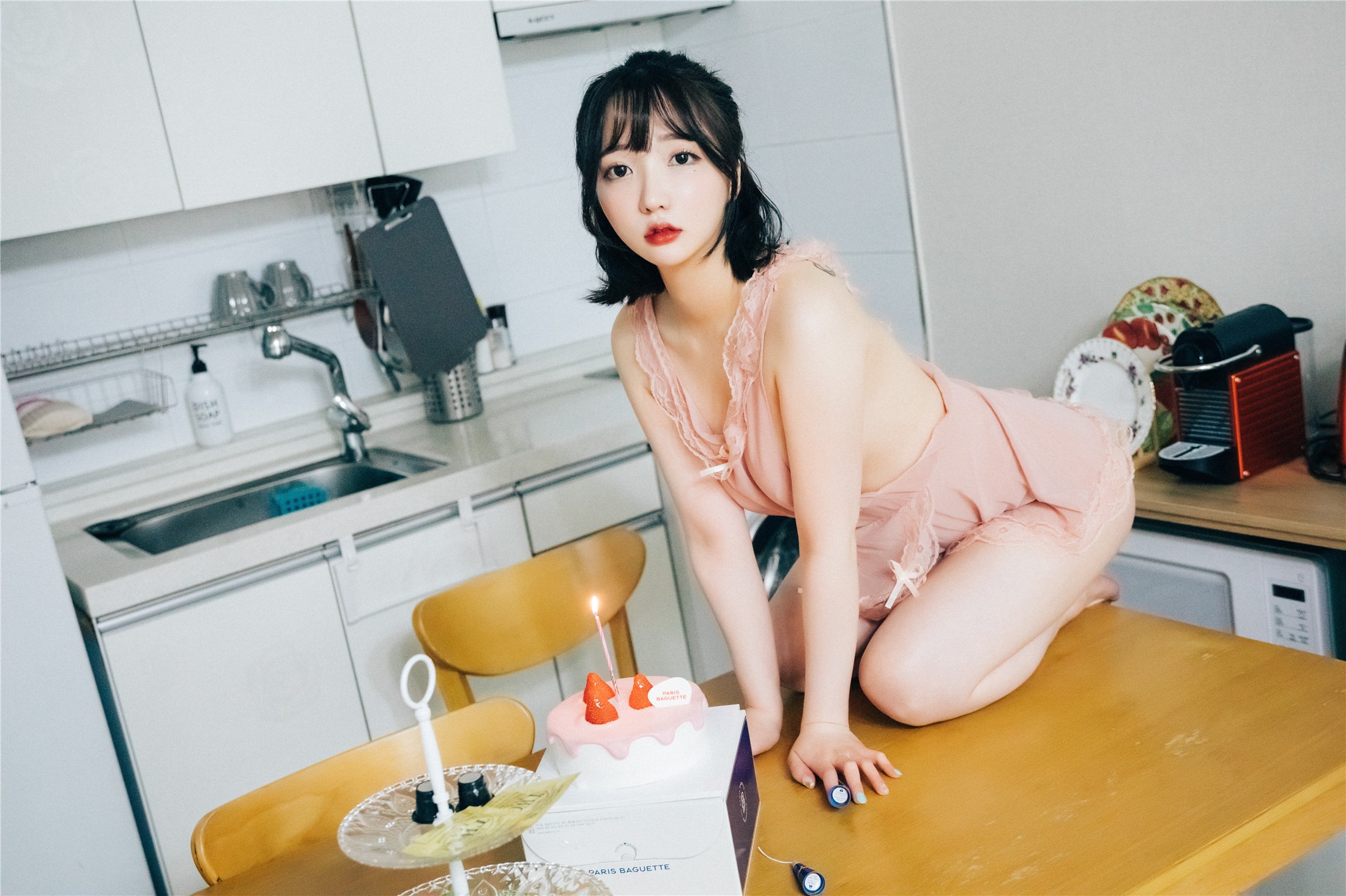 [Loozy] Son Ye-Eun (손예은) - Happy Birthday 132P(59)