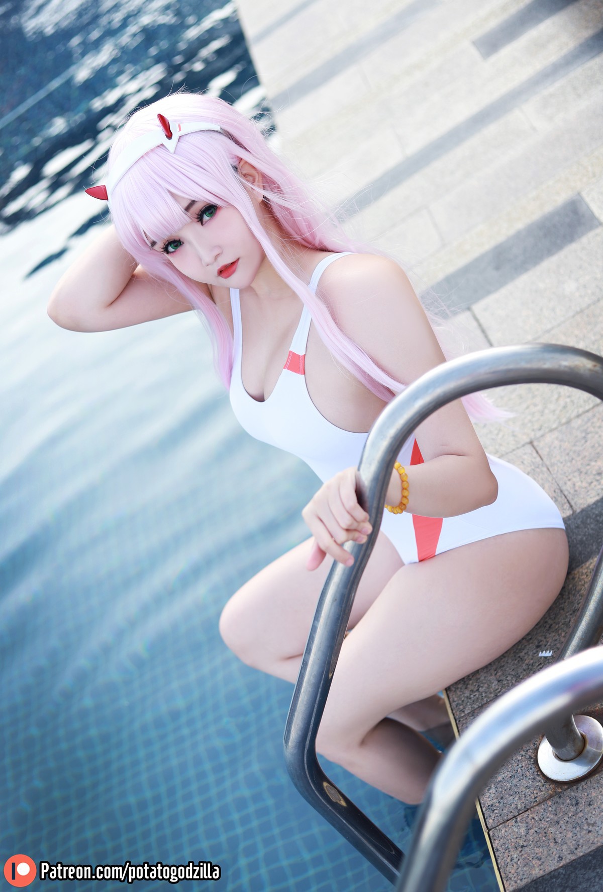 Cosplay Potato Godzilla Zero Two Swimsuit(14)