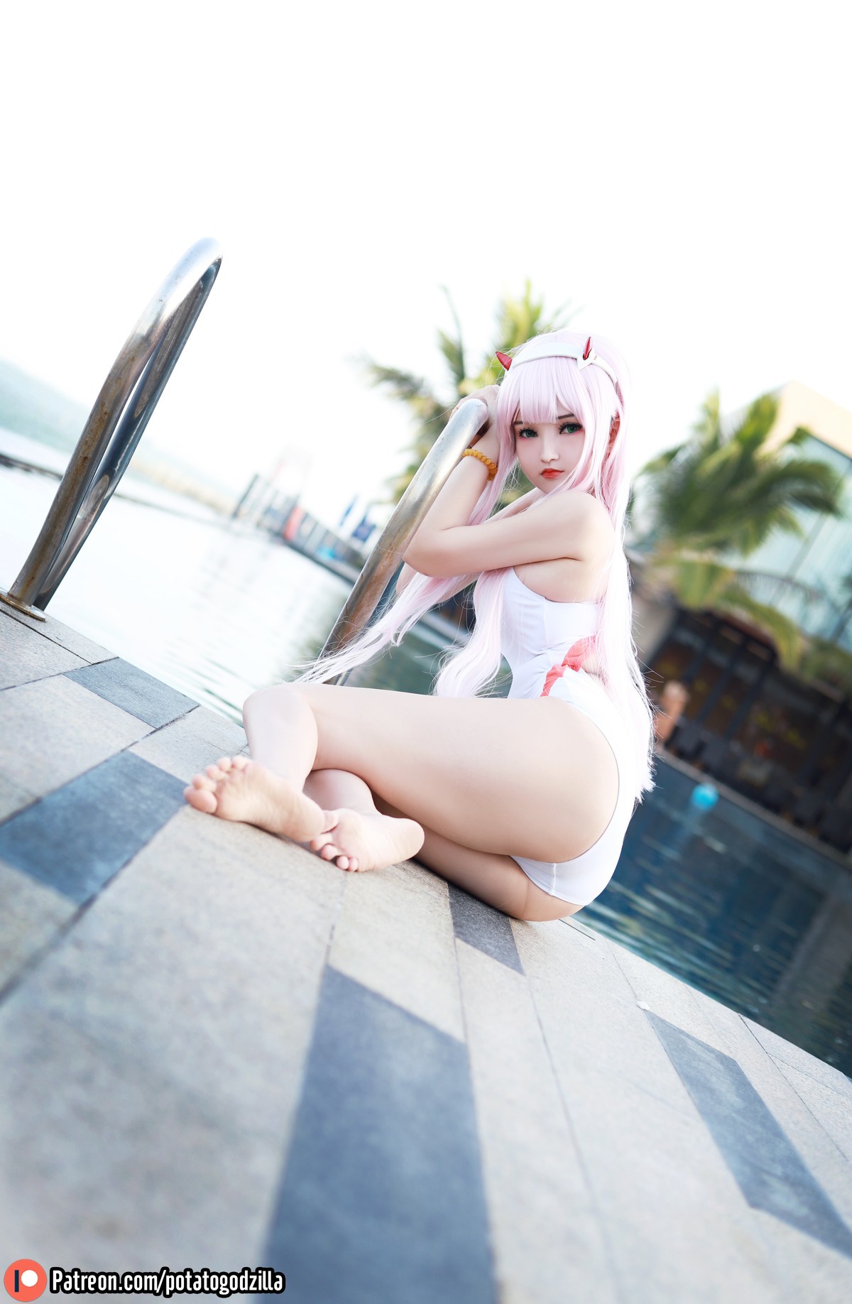 Cosplay Potato Godzilla Zero Two Swimsuit(13)