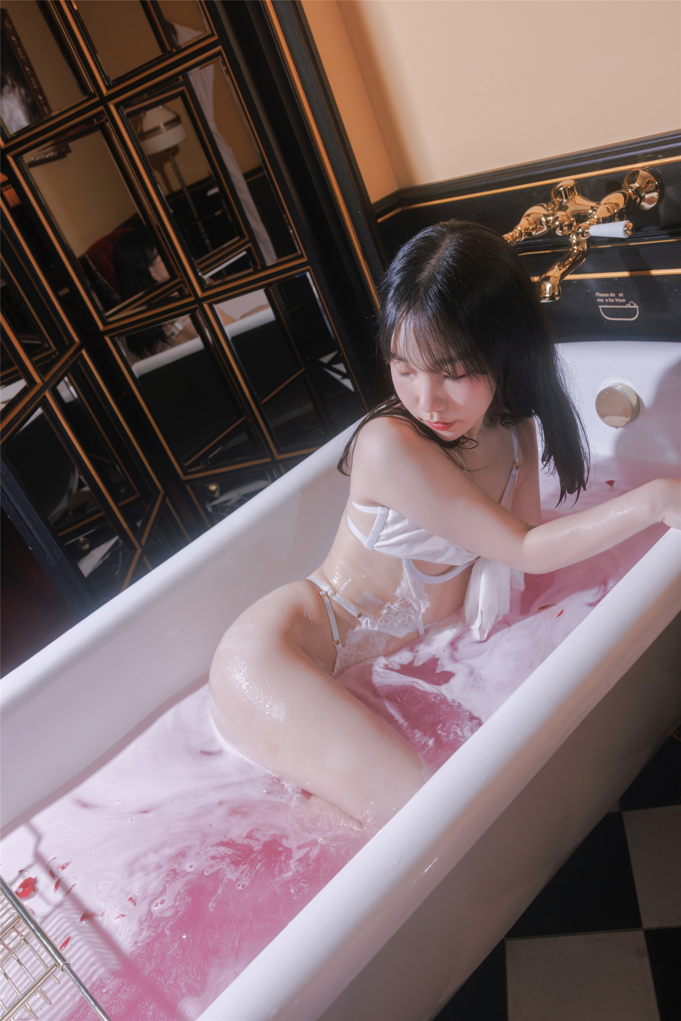 [SWEETBOX] Yeri - 36.5 ℃ 01 53P(28)