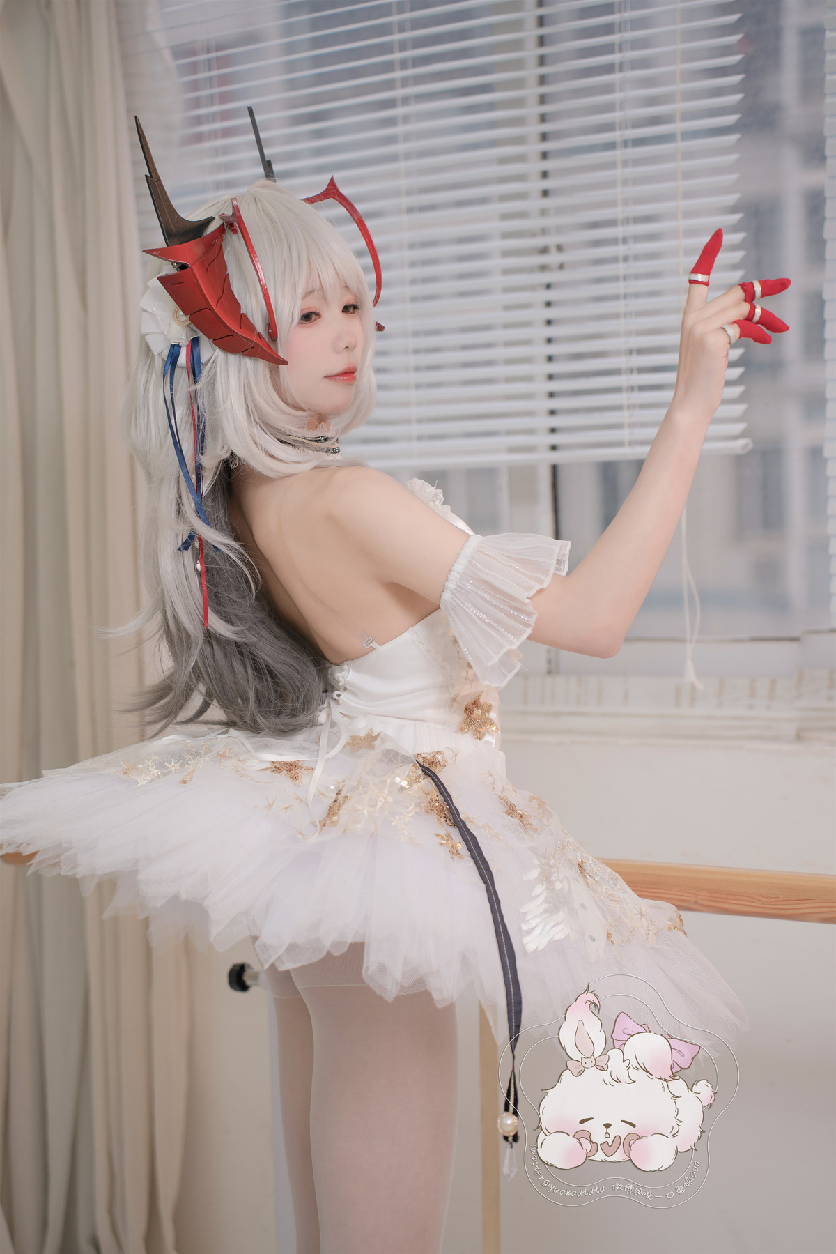 Cosplay 咬一口兔娘 天鹅之舞(1)