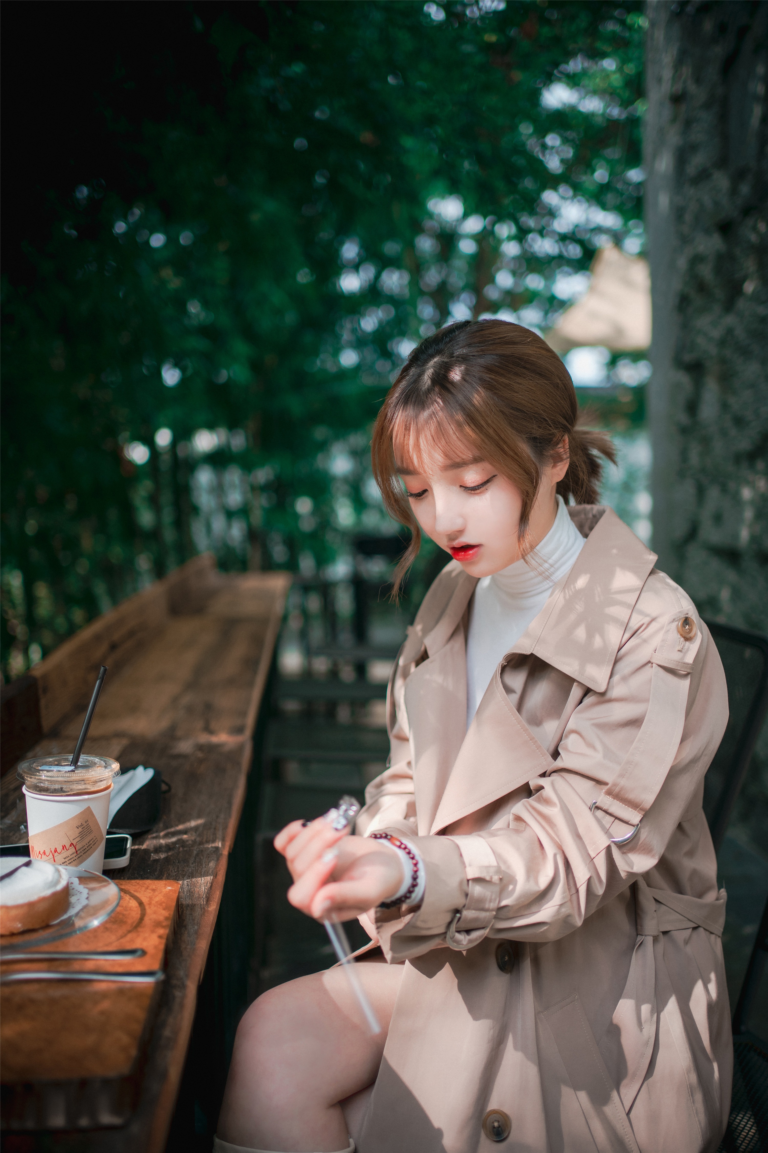 DJAWA Photo – Son Ye-Eun (손예은): “A Snap of Intimacy”  160P(3)