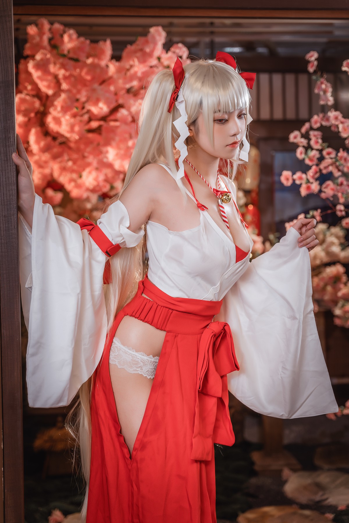 蜜汁猫裘 Cosplay 可畏巫女(8)