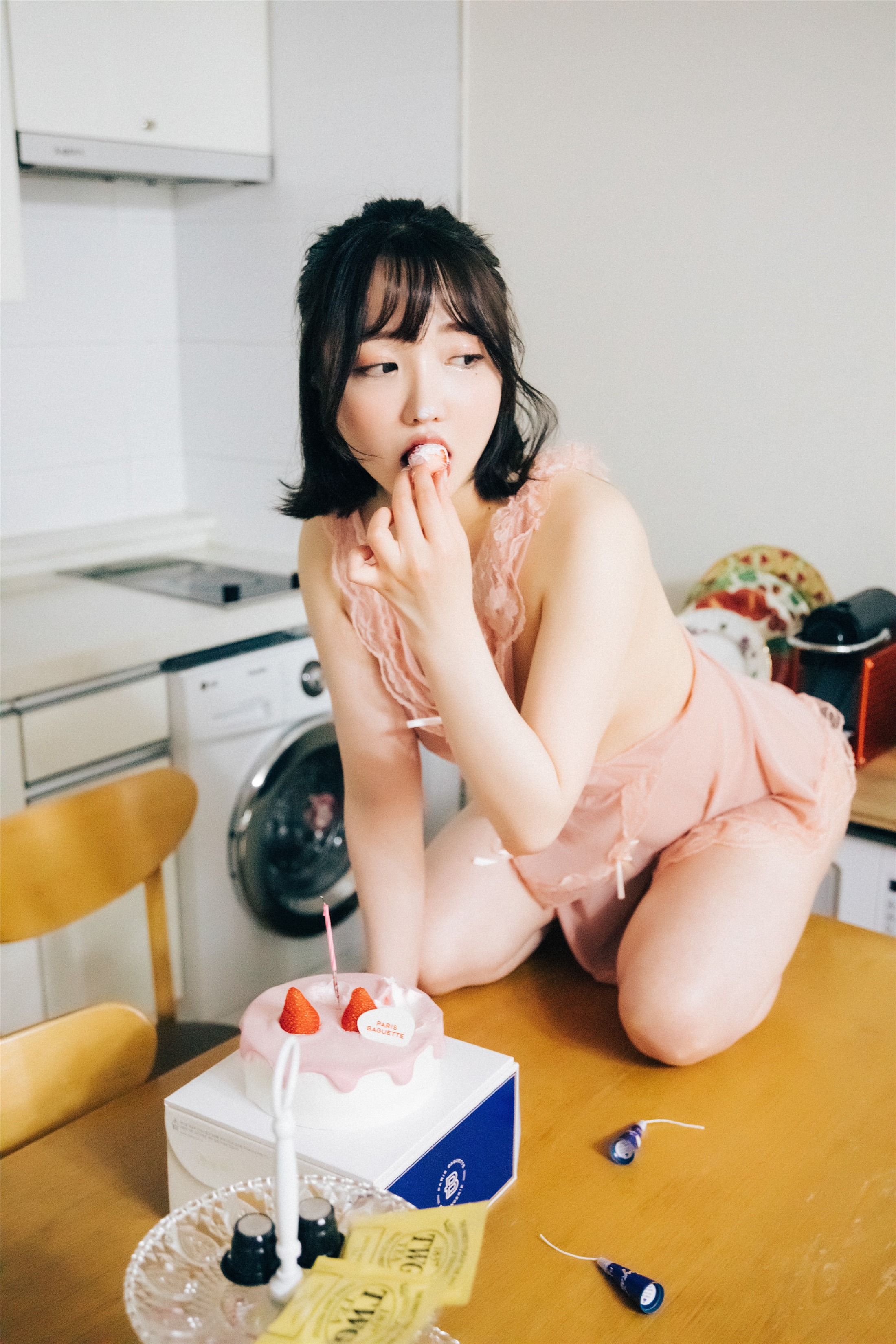 [Loozy] Son Ye-Eun (손예은) - Happy Birthday 132P(77)