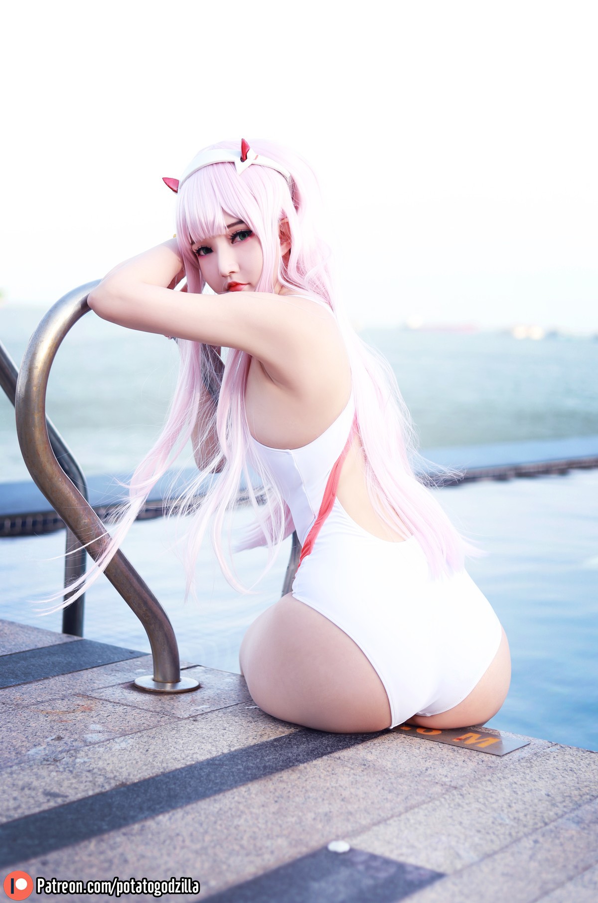 Cosplay Potato Godzilla Zero Two Swimsuit(17)