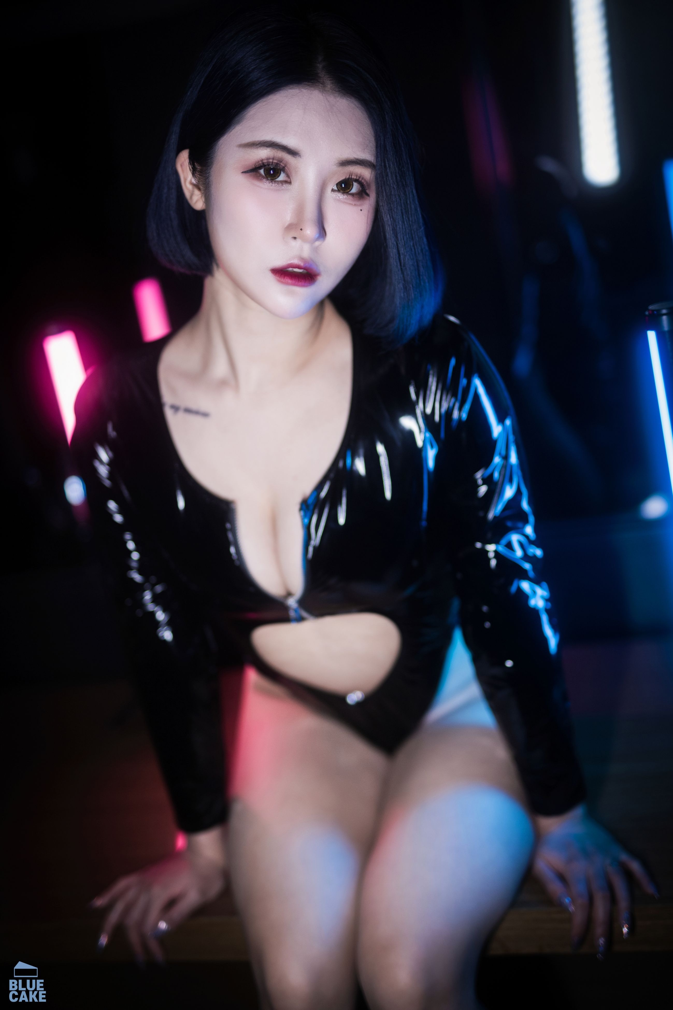 Bomi (보미) - [BLUECAKE] City of Night [76P-778MB](55)