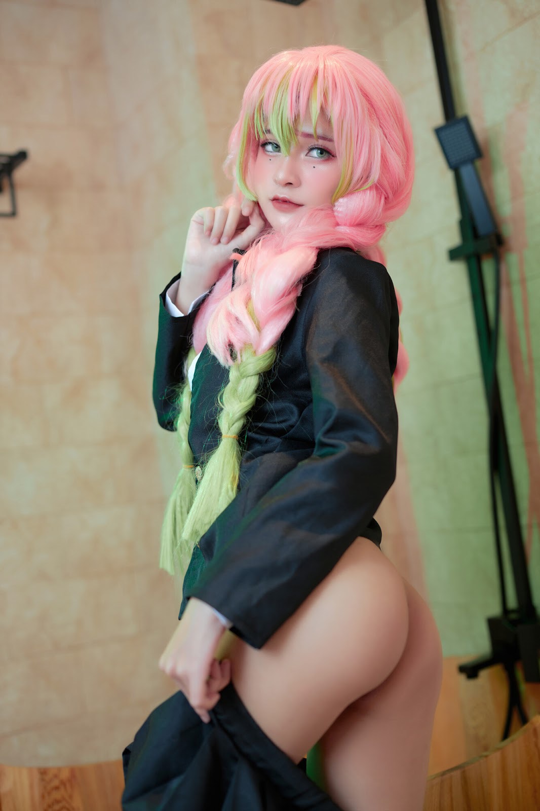 Cosplay Azami ( Mitsuri Kanroji &#8211; Kimetsu no Yaiba )(3)