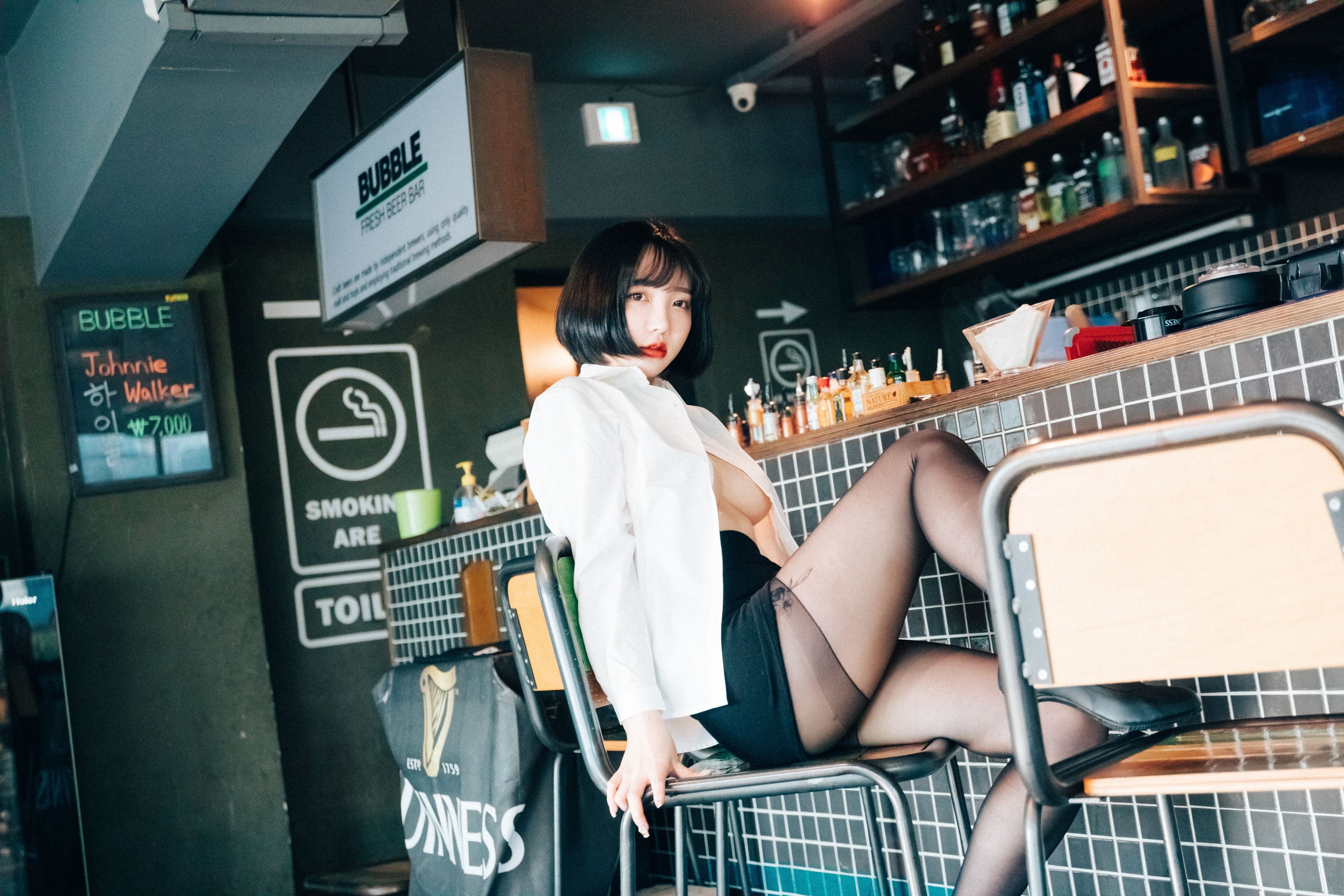 孙乐乐 - [Loozy] Son Ye-Eun (손예은) - Tainted Love Bar(41)