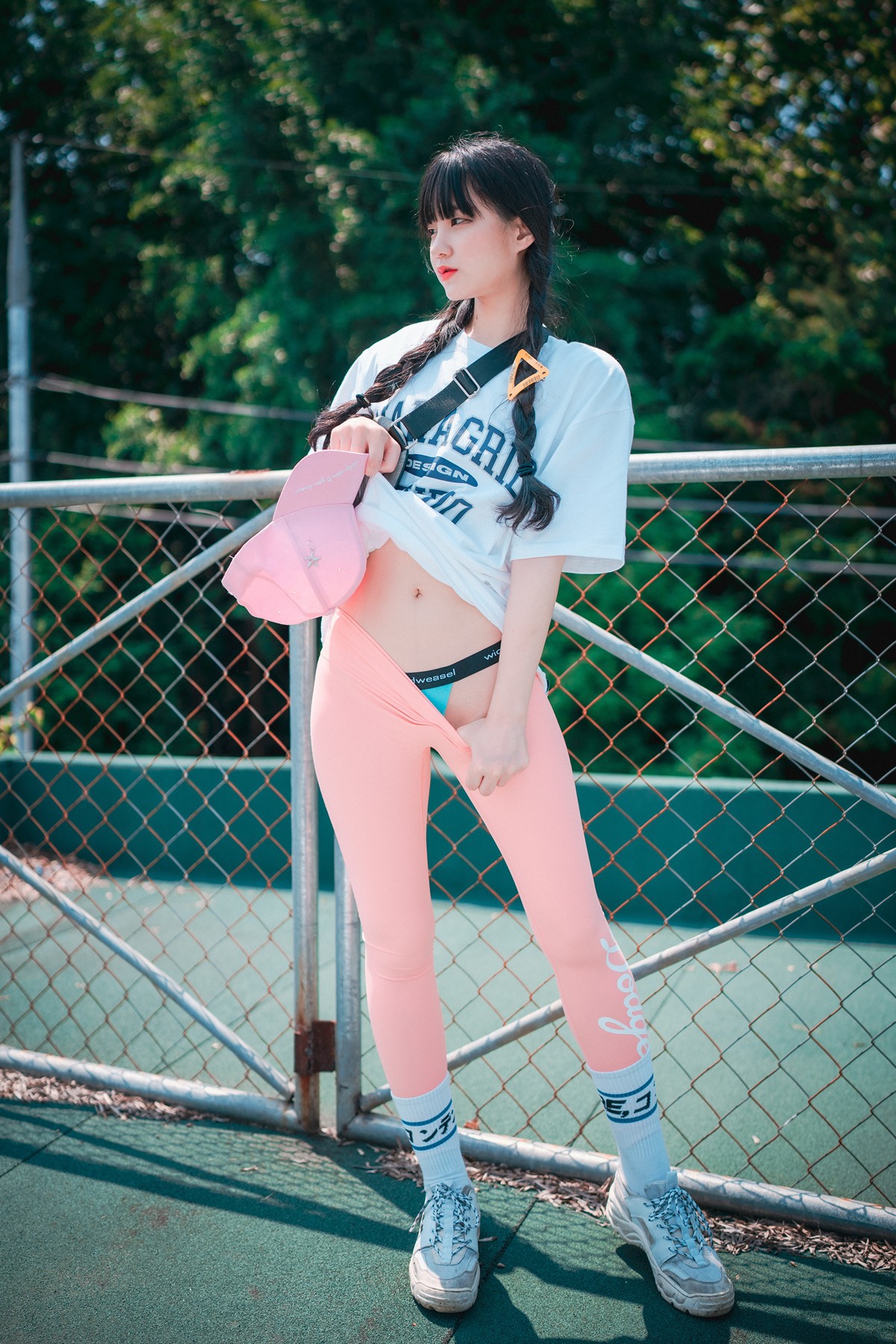 Jeong Jenny 정제니, DJAWA &#8216;Loose and Tight Pink&#8217; Set.01(10)