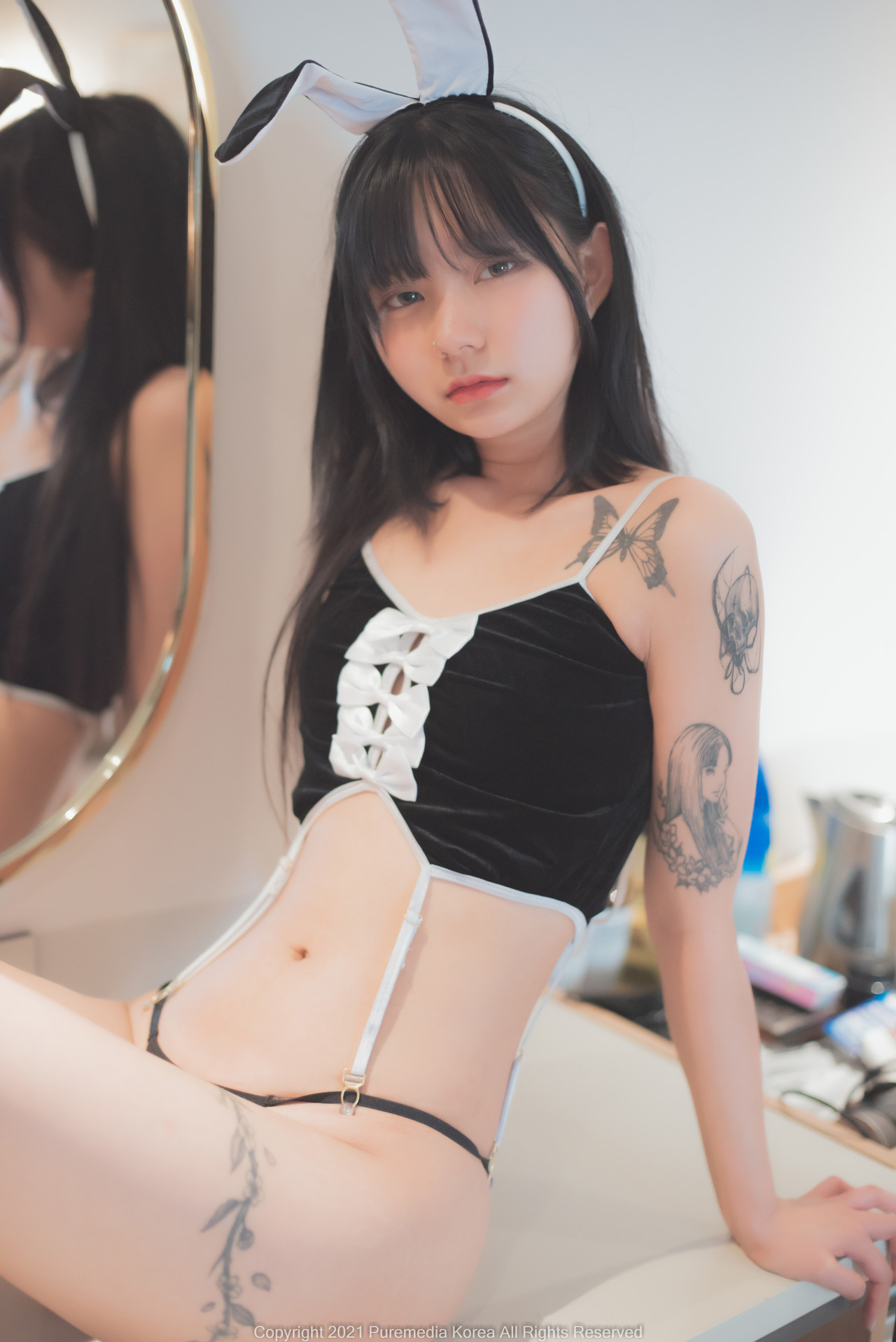 Hizzy 히지, [PURE MEDIA] Vol.117 누드 디지털화보 Set.02(21)