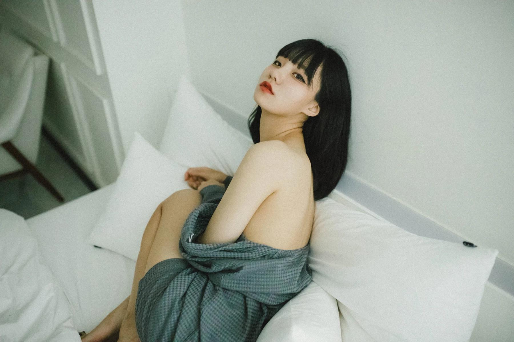 Jeong Jenny 정제니, [Moon Night Snap] The First Set.01(8)