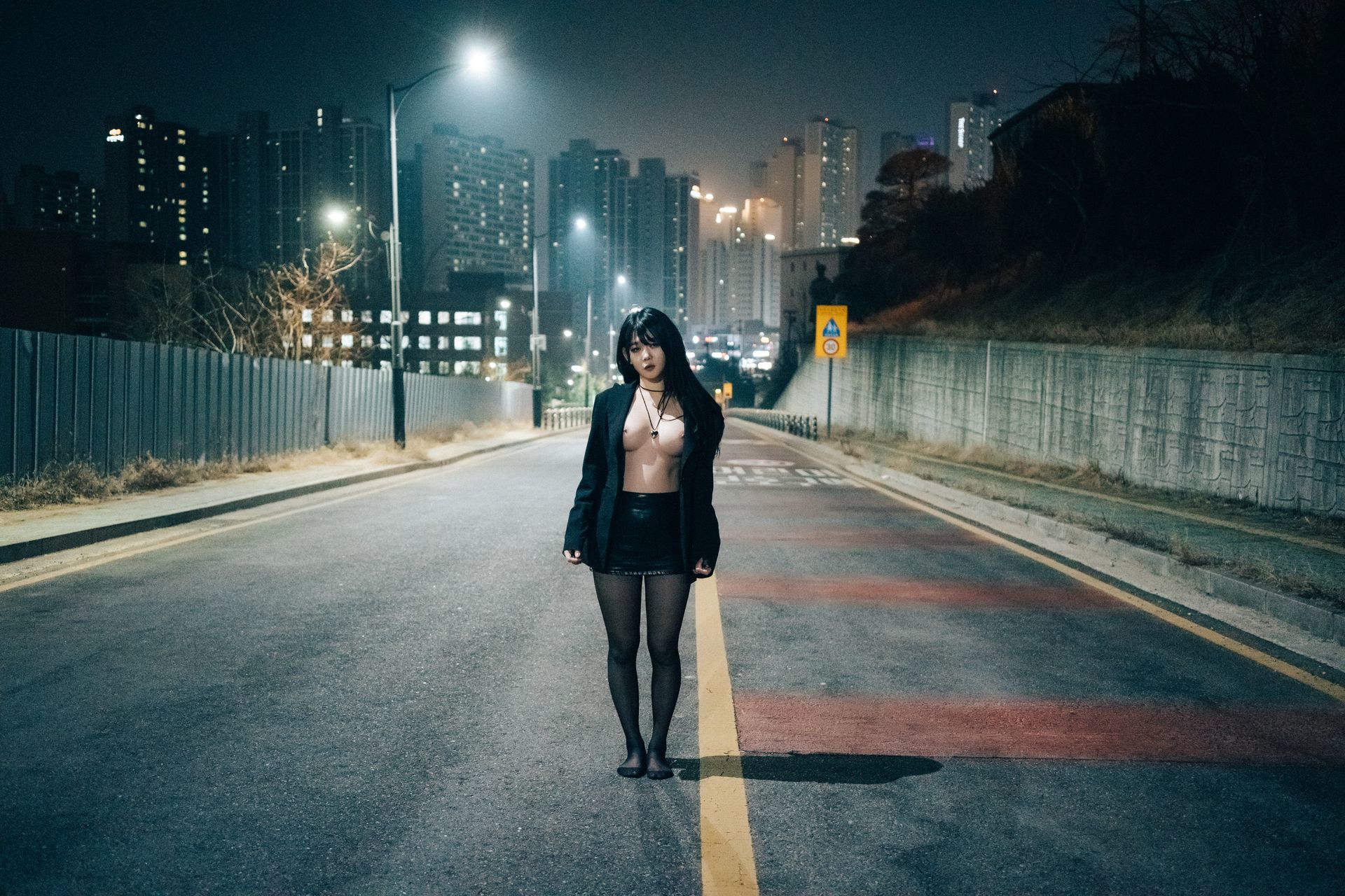 ZIA.Kwon 권지아, [Loozy] XXX At Night Road Set.01(23)