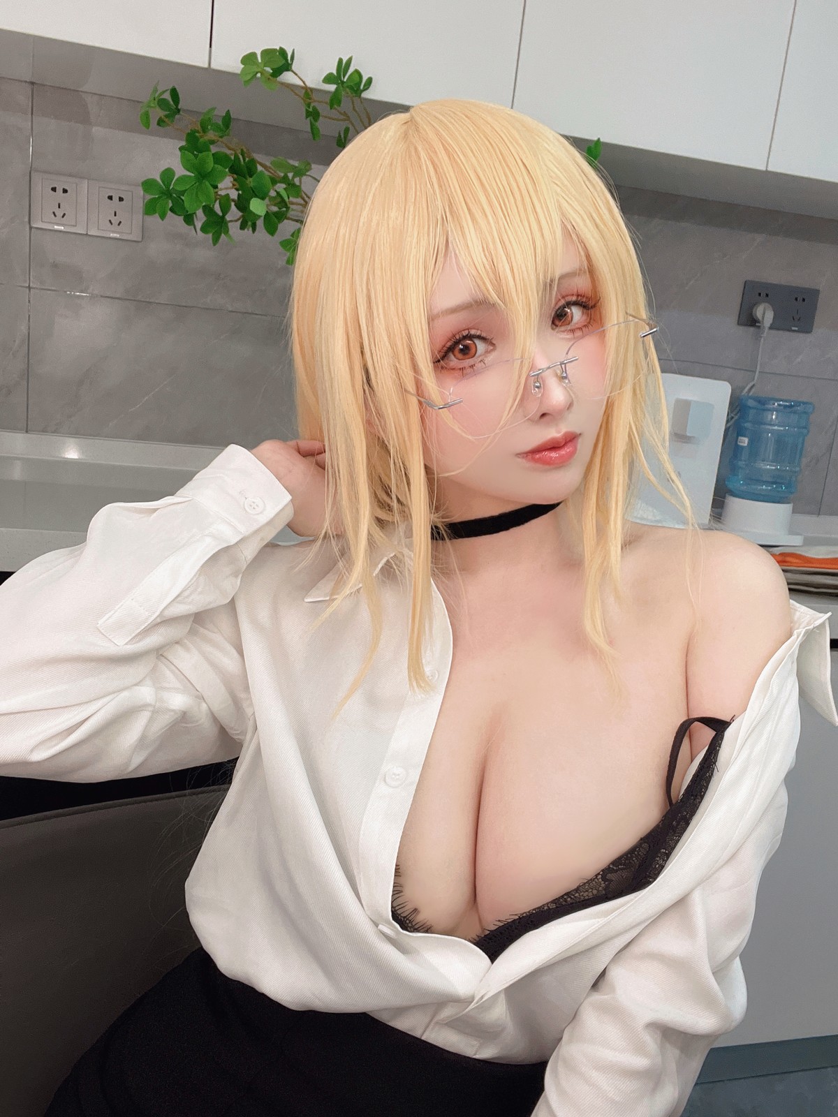 Cosplay rioko凉凉子 碧蓝航线 冤仇 办公室的意外(34)