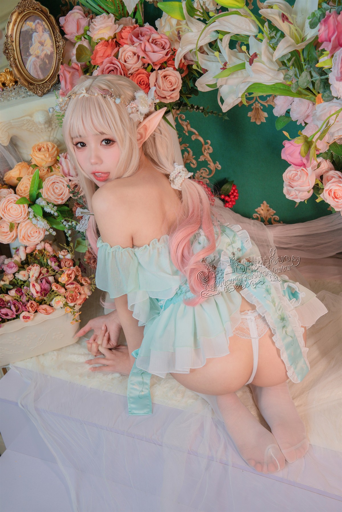 Cosplay 咬一口兔娘 豌豆公主的秘密花房(26)